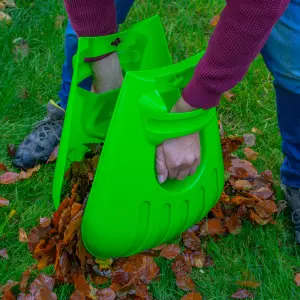 Large hand held leaf grabs garden tidy hand scoop-rakes -grabbers