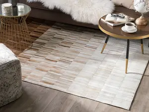 Cowhide Area Rug 140 x 200 cm Beige YAGDA