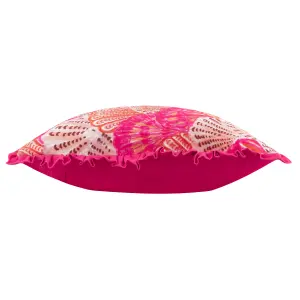 furn. Clam Shells Frilled Polyester Filled Cushion