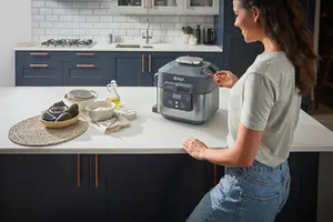 Ninja Speedi 10-in-1 Rapid Cooker & Air Fryer ON400UK