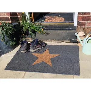 Inverse Star Coir Doormat