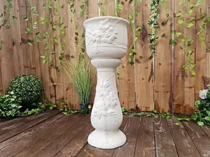 Floral design Sandstone Garden Jardiniere