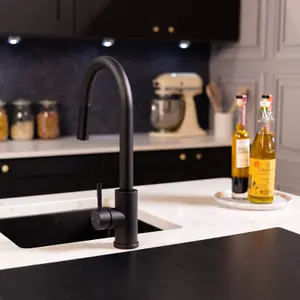 Flode Runda Kitchen Sink Mixer with Pull out Spray Matt Black Square Head