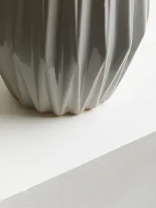 Interiors by Premier Decorative Large Grey White Ceramic Vase, Robust Pottery Vase, Sleek And Sturdy Vase For Artificial Flowers