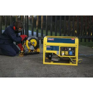 6000W Heavy Duty Petrol Generator - 4-Stroke 31hp Engine - 10 Hour Run Time