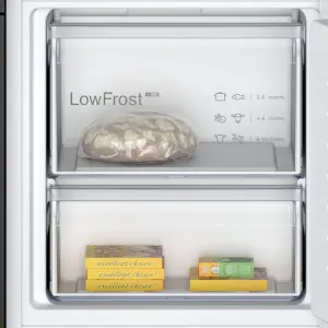 Bosch KIN86VSE0G 60:40 Integrated Frost free Fridge freezer