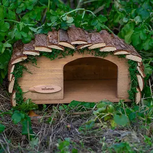 Woodside Hedgehog House with Bark Roof