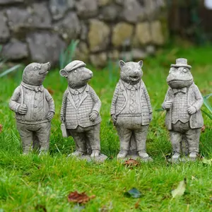 Set 4 Wind in the Willows Stone Statues Outdoor Garden Ornament Badger Toad Ratty Mole British Made Sculpture