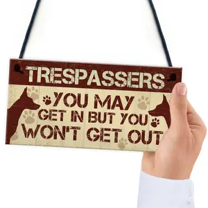 Red Ocean Funny Beware Trespassers Dog Warning Sign House Novelty Pet Dog Gifts Security Wall Gate Hanging Sign