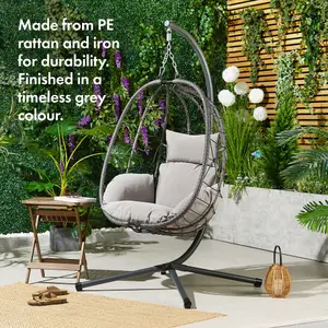 VonHaus Hanging Egg Chair, Grey Rattan Garden Swing Chair with Stand, Foldable Hanging Chair w/ Padded Cushions, Outdoor & Indoor