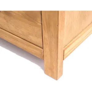 Lugo 4 Drawer Chest of Drawers Bras Drop Handle