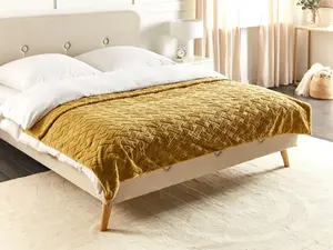 Bedspread SITAPUR Faux Fur 200 x 220 cm Mustard