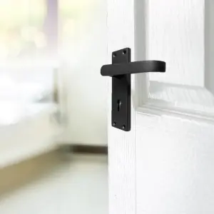 Door Handles Victorian Straight Lock Handle - Matt Black 150 x 40mm