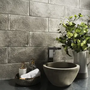 Johnson Tiles Harbour Breakwater Matt Stone effect Embossed Ceramic Indoor Wall Tile, Pack of 17, (L)400mm (W)150mm