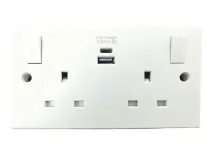 Premium 2-Gang Switched Socket with Dual USB A and C Charging Ports - 13A Power Supply