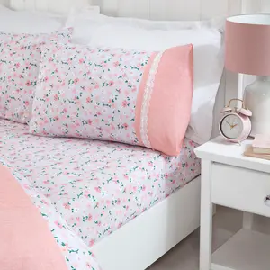 Brill Floral Duvet Cover Set with Pillowcases Blush / 135 x 200 cm