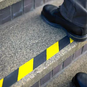 Standard Grade Hazard Warning Yellow Black Anti Slip Tape Roll