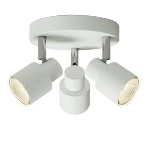 First Choice Lighting Set of 2 Irwin White 3 Light IP44 Bathroom Round Spotlight Plates