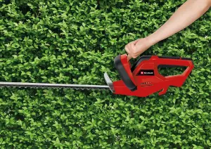 Einhell 46cm Hedge Trimmer 450W Corded Electric Lightweight Design With Blade Cover - GH-EH 4245