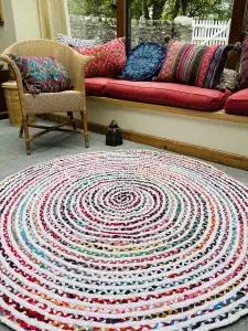 CARNIVAL Round Bedroom Rug Ethical Source with Recycled Fabric / 150 cm Diameter