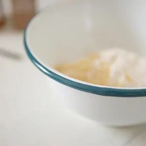 White Enamel Mixing Bowl Set - Green