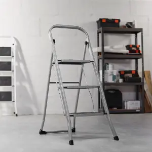 VonHaus 3 Step Ladder, Premium Quality Folding Step Ladder for DIY and Gardening, Easy to Store Step Ladders, 150KG Max Capacity