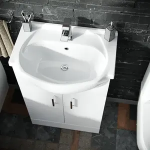 Nes Home P-Shaped RH Bath White 550mm Vanity Basin Unit WC Unit & Toilet Suite