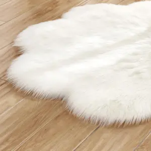 White Flower Shaped Super Soft Shaggy Area Rug Kids Rooms Decor Indoor Floor Rugs Dia 90cm