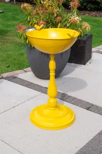 Outdoor Garden Free Standing Weatherproof Bird Design Pedestal Yellow Bird Bath