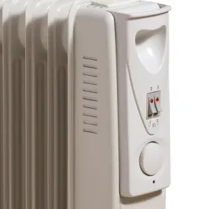 Daewoo 7 Fin Oil Filled Radiator 1500W Portable Heater White