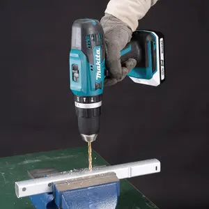 Makita 18v Lithium ion Cordless Combi Hammer Drill with 2x1.5 Batteries HP488DWE