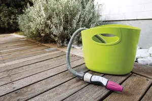 Aquapop Irrigation Kit in Lime with Extensible Hose