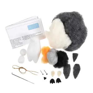 N/FELTING PENGUINS - Needle Felting Kit: Christmas: Penguins - Trimits