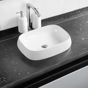 7819 Ceramic 55cm x 42cm Domed Oblong Countertop Basin