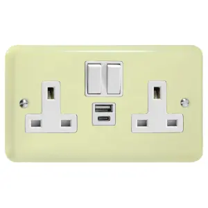 Varilight 2-Gang 13A Single Pole Switched Socket with 1x USB A & 1x USB C Charging Ports White Chocolate