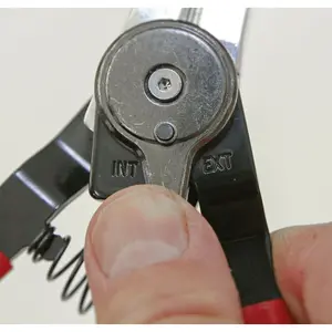 Versatile Quick Change Circlip Pliers with Interchangeable Tips for Precision Work