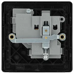 BG Evolve 13A Single Switched Power Socket, Screwless, Black Chrome