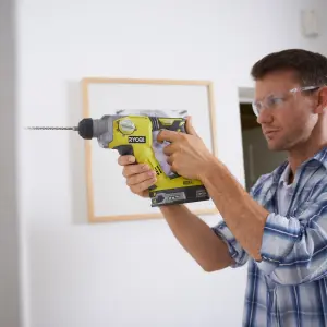 Ryobi 18V Li-ion One+ Cordless Power tool kit (2 x 2Ah) - RCK183E-220S