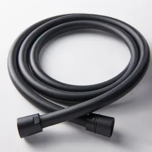 GoodHome Matt Black Plastic & PVC Shower hose, (L)1.75m