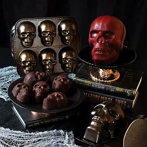 Nordic Ware Haunted Skull Cake Pan