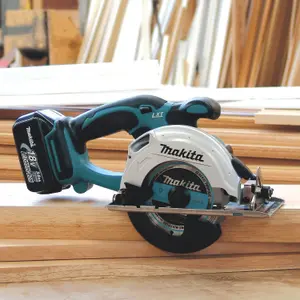 MAKITA DSS501Z 18v Circular saw 136mm blade