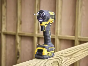 DEWALT DCF870E2T 18v Impact driver 1/4" hex drive