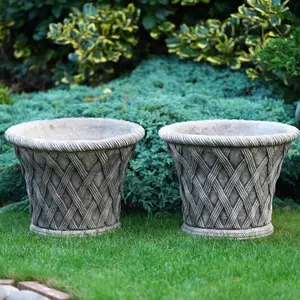 Pair of Large Elizabethan Planters British Made Stone Garden Ornament