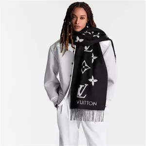 Louis Vuitton® - Reykjavik Scarf - Cashmere - Black - Women - Luxury