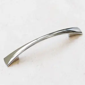 96mm Polished Chrome Bow Handle