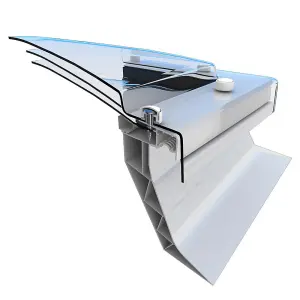 Mardome Trade Polycarbonate Roof Light 900mm x 750mm, Triple Skin, Clear, Fixed, Non-Vented with 150mm PVC Kerb