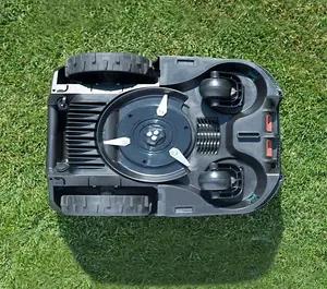 BOSCH Blade Holder (To Fit: Bosch Indego XS 300, S+500, S500, M+700 & M700 Robotic Lawnmowers)