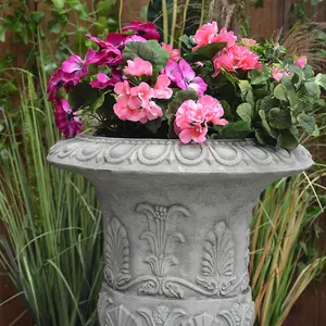 Beautifully Detailed Edwardian Vase with Intricate Design and Pattern