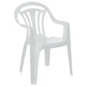 8 x White Stackable Plastic Low Back Garden Chairs For Patios & Outdoor Picnics