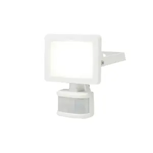 GoodHome Lucan AFD1017-IW White Mains-powered Cool white Outdoor LED PIR Floodlight 1000lm